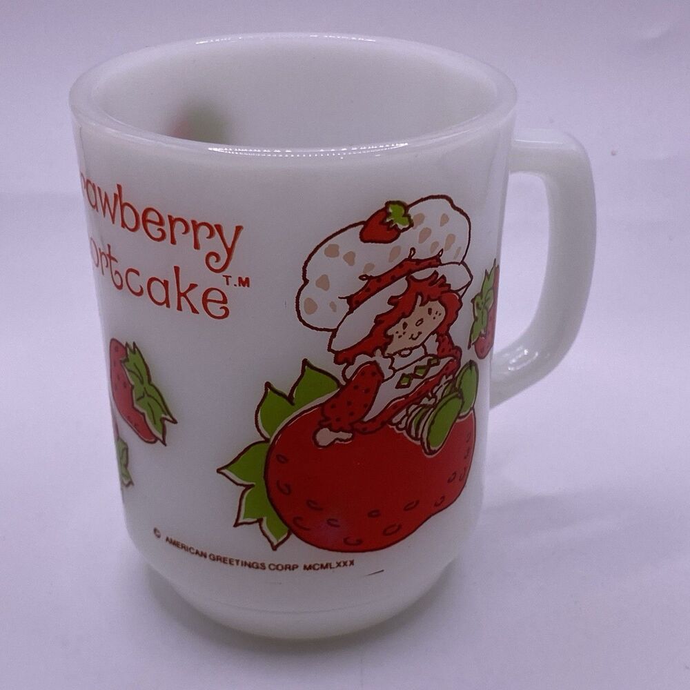 Vtg Strawberry Shortcake Milk Glass Mug Anchor Hocking 1980 USA Fire King